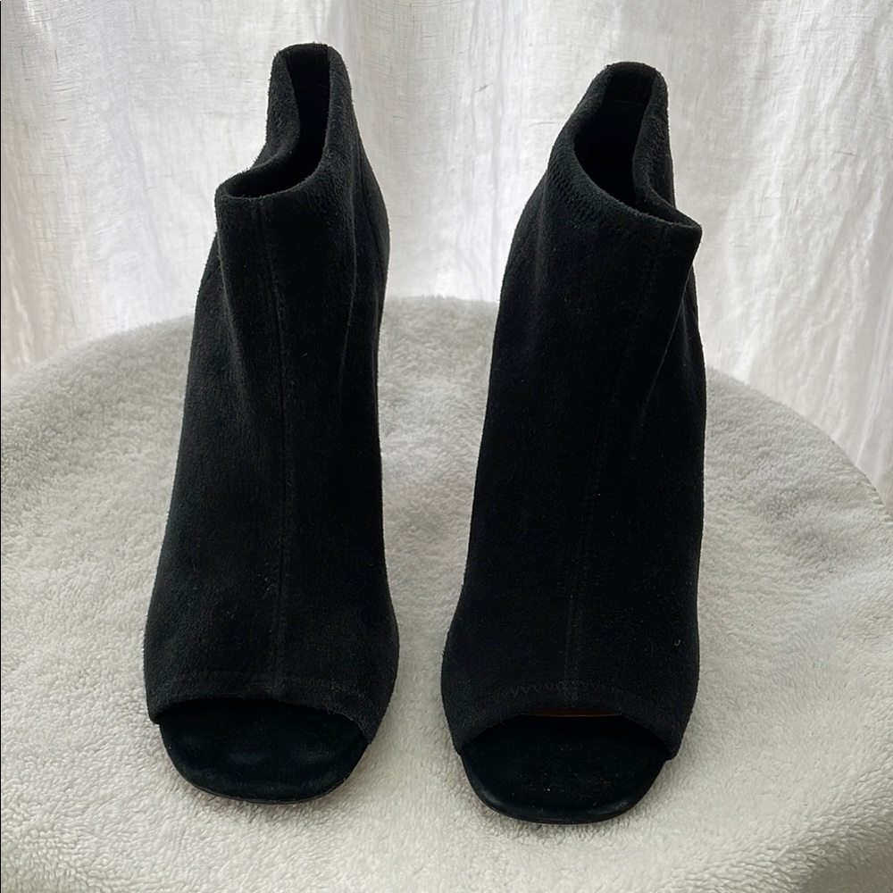 Donald Pliner elegant Black Women's Peep-Toe Booties